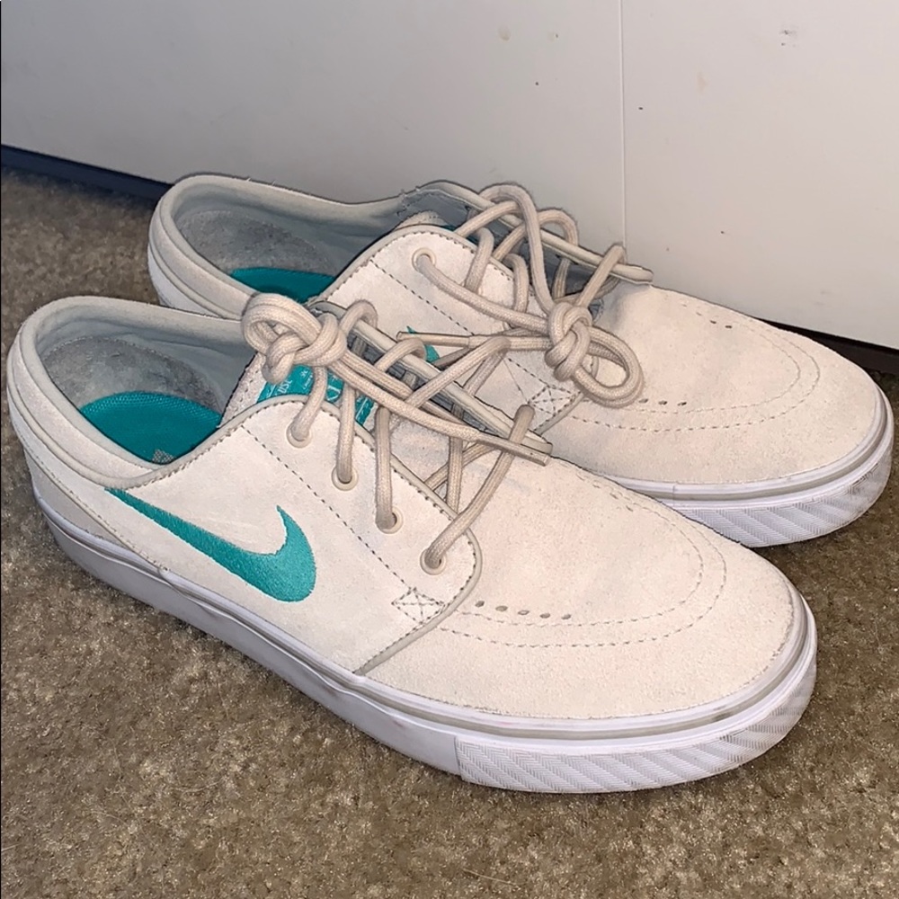 Nike Janoski